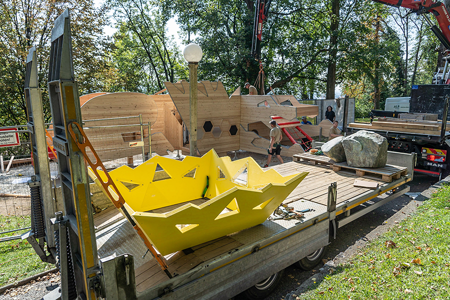 Aufbau vom Holzspielplatz