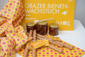Das Grazer Bienenwachstuch © Foto Fischer Das Grazer Bienenwachstuch