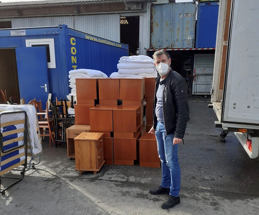 Dankeschön an unseren Projektpartner Caritas/Carla - im Bild Herr Abteilungsleiter John Liebminger Dankeschön an unseren Projektpartner Caritas/Carla - im Bild Herr Abteilungsleiter John Liebminger