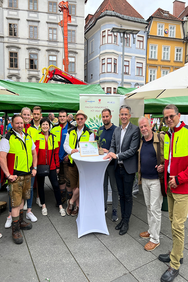 Stadtrat Hohensinner am GBG Stand