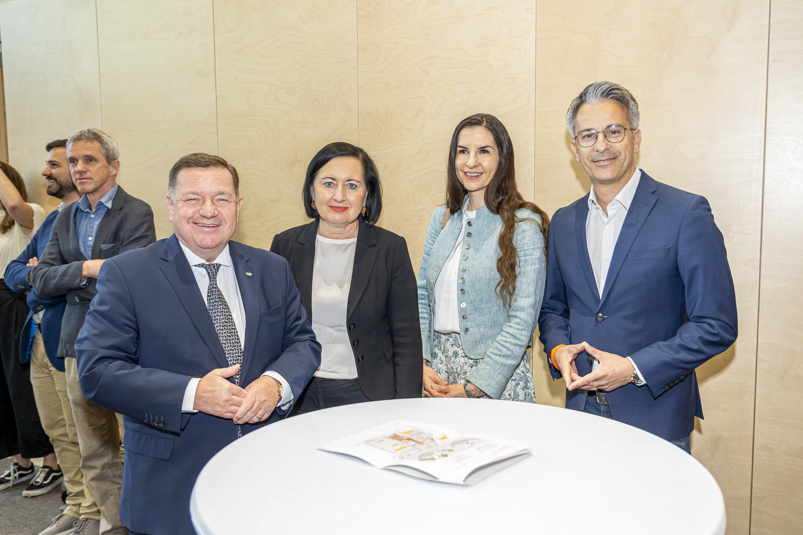 Bildungslandesrat Werner Amon, Bildungsdirektorin Elisabeth Meixner, Andrea Pichler (Leiterin des Pädagogischen Dienstes in der Bildungsdirektion), Bildungsstadtrat Kurt Hohensinner