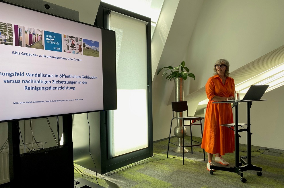 Kurzreferat und Präsentation von Mag.a Dana Sladek