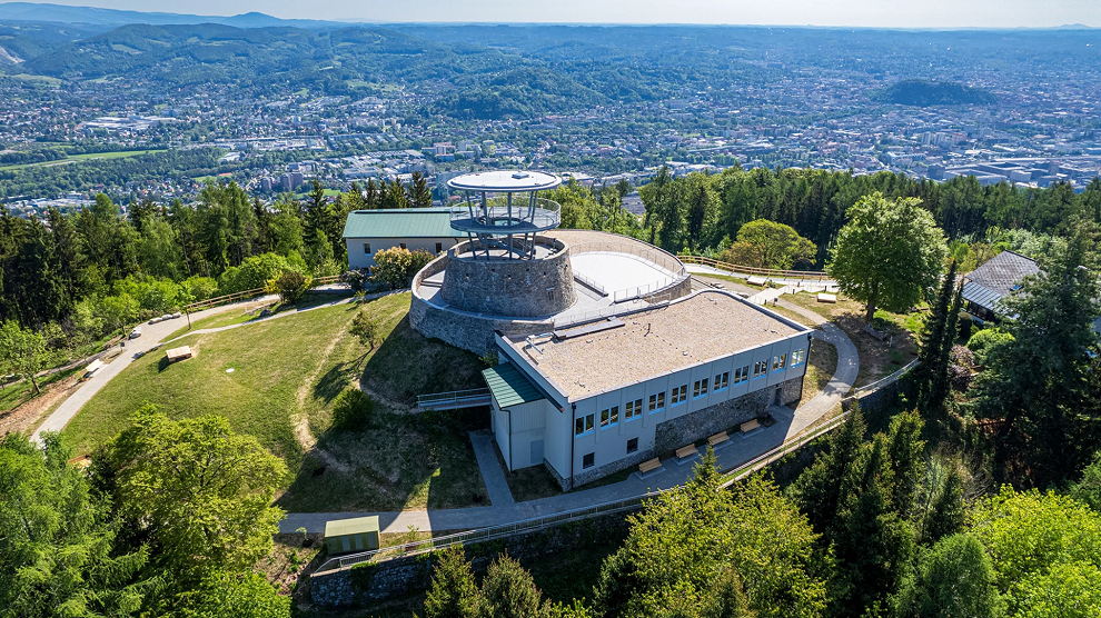 Der Fürstenstand auf dem Plabutsch bietet Ihnen einen herrlichen Rundumblick. © Graz Tourismus/Markus Kaiser Der Fürstenstand auf dem Plabutsch bietet Ihnen einen herrlichen Rundumblick.